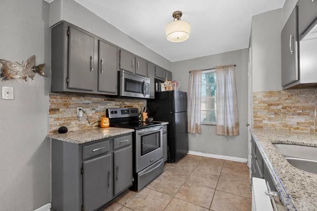 151 Northtown Drive, Wills Point, TX 75169