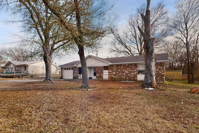 151 Northtown Drive, Wills Point, TX 75169