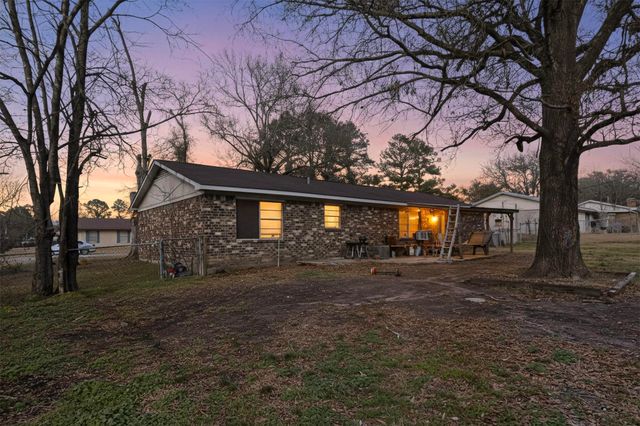 151 Northtown Drive, Wills Point, TX 75169