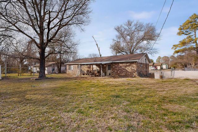 151 Northtown Drive, Wills Point, TX 75169