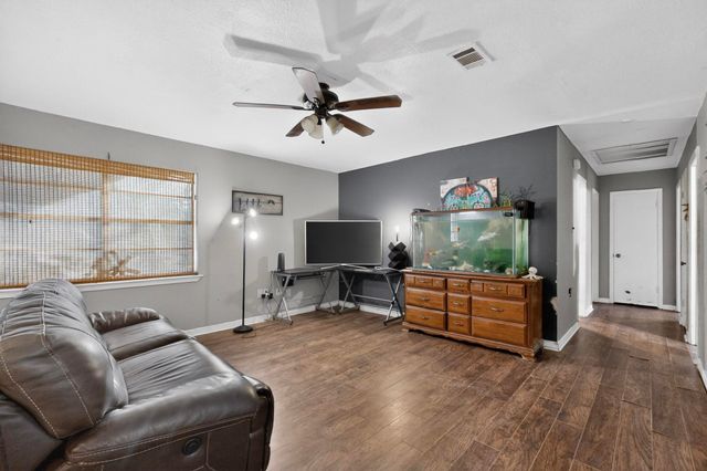 151 Northtown Drive, Wills Point, TX 75169