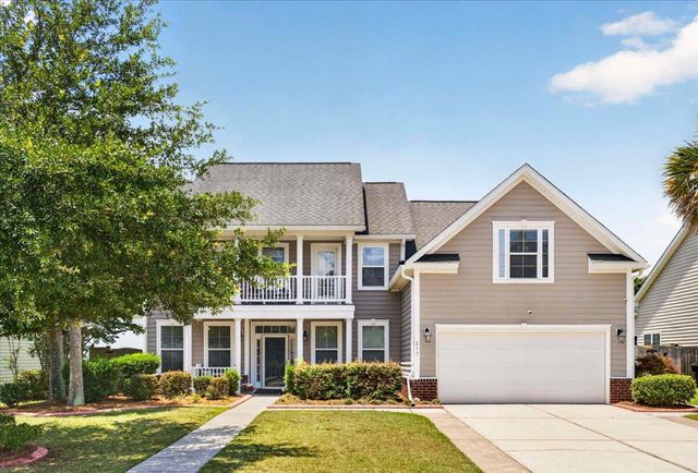 217 Palmetto Village Circle, Moncks Corner, SC 29461