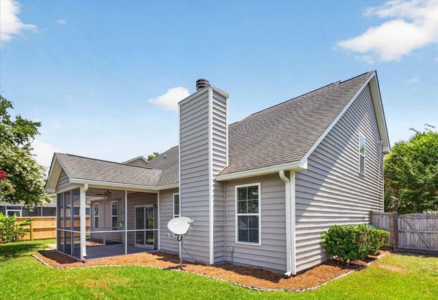 217 Palmetto Village Circle, Moncks Corner, SC 29461