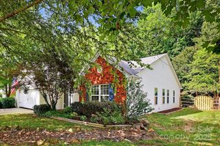 73 Ashton Bluff Circle, Mount Holly, NC 28120