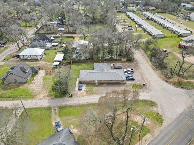 300 Cedar Bend, Crockett, TX 75835
