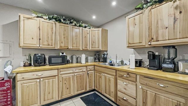 300 Cedar Bend, Crockett, TX 75835