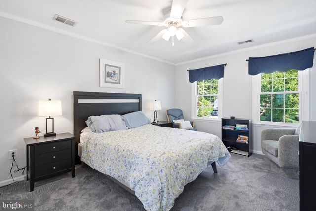9009 LAKE BRADDOCK DR, Burke, VA 22015