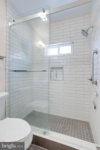 9009 LAKE BRADDOCK DR, Burke, VA 22015
