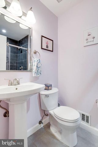 9009 LAKE BRADDOCK DR, Burke, VA 22015