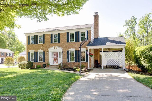 9009 LAKE BRADDOCK DR, Burke, VA 22015
