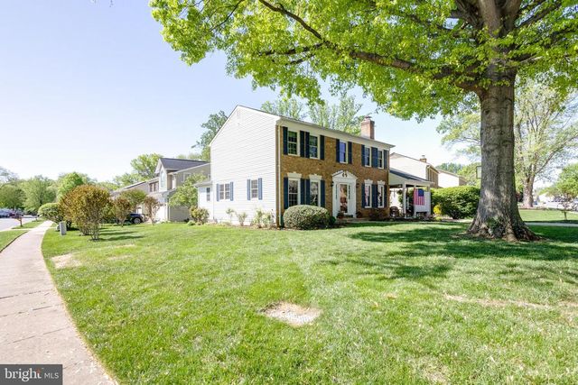 9009 LAKE BRADDOCK DR, Burke, VA 22015