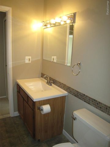 803 Plate Street 207, Rochester, MI 48307