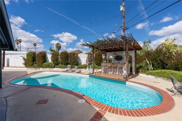 6413 Wystone Avenue, Reseda, CA 91335
