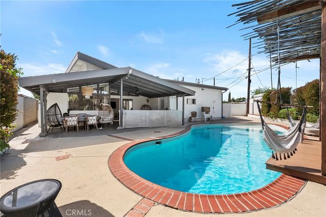 6413 Wystone Avenue, Reseda, CA 91335
