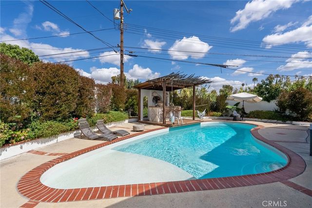 6413 Wystone Avenue, Reseda, CA 91335