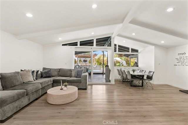 6413 Wystone Avenue, Reseda, CA 91335