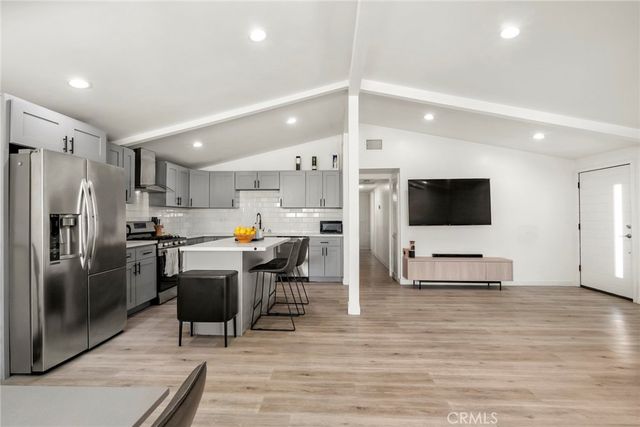 6413 Wystone Avenue, Reseda, CA 91335