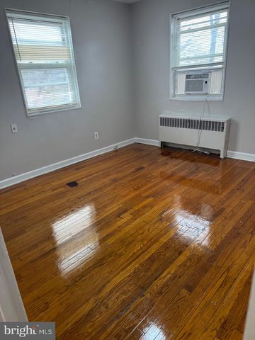 7801 LOCKNEY AVE, Takoma Park, MD 20912