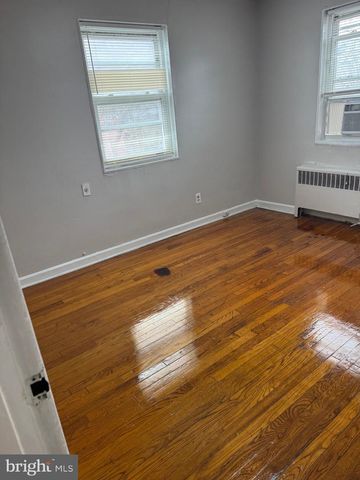 7801 LOCKNEY AVE, Takoma Park, MD 20912