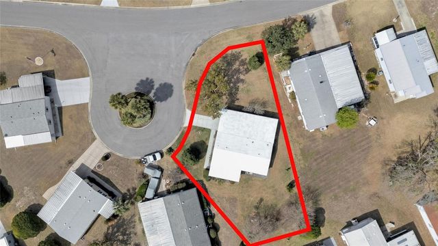 1625 PINEHURST DRIVE, Lady Lake, FL 32159