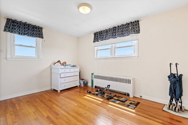 90 Strawberry Hill Avenue 3, Stamford, CT 06902