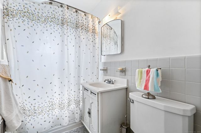 90 Strawberry Hill Avenue 3, Stamford, CT 06902