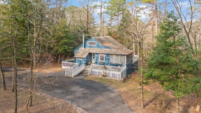 215 PEACHTREE LN, Holly Lake Ranch, TX 75765