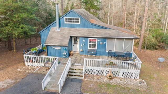 215 PEACHTREE LN, Holly Lake Ranch, TX 75765