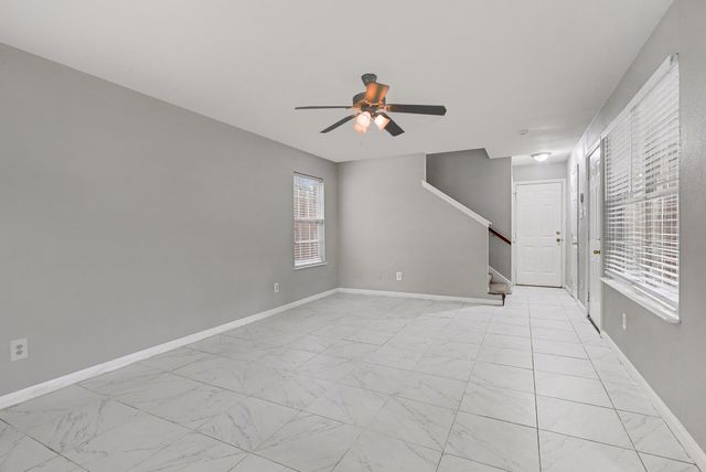 1417 Hamburg Street, Dallas, TX 75215