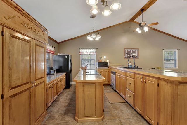 11845 US 41, Monteagle, TN 37356