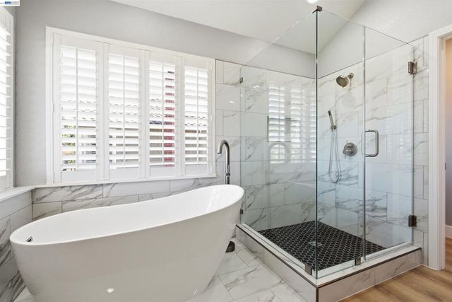 310 Sunset Dr, Danville, CA 94506