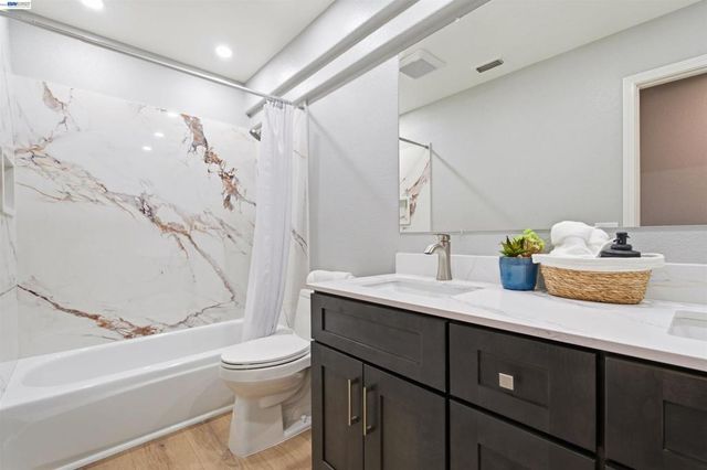 310 Sunset Dr, Danville, CA 94506