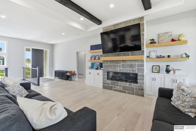 11355 S 190th Street, Gretna, NE 68028