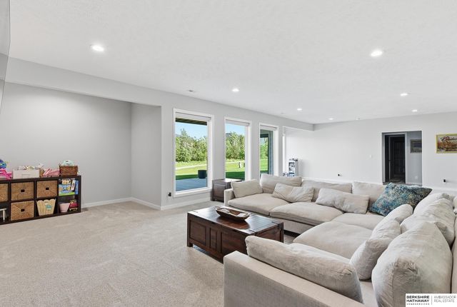 11355 S 190th Street, Gretna, NE 68028