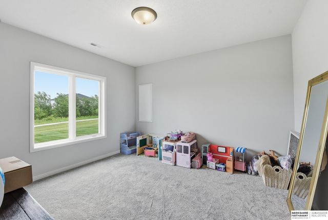 11355 S 190th Street, Gretna, NE 68028
