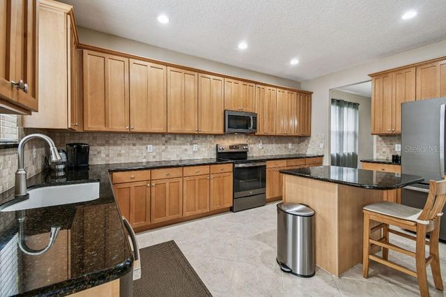 14608 STONEBRIAR WAY, Orlando, FL 32826