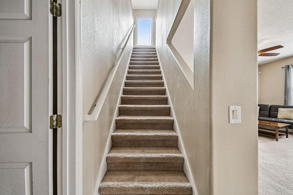 Image 20 of property listing at 14608 STONEBRIAR WAY, Orlando, FL 32826