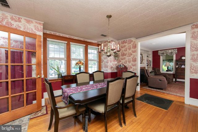 218 N WARWICK RD, Magnolia, NJ 08049