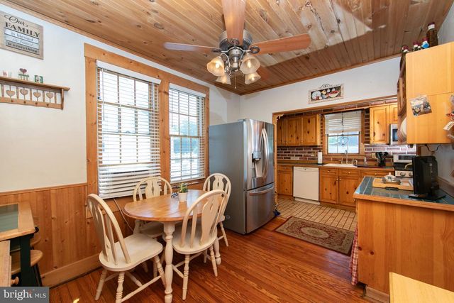 218 N WARWICK RD, Magnolia, NJ 08049