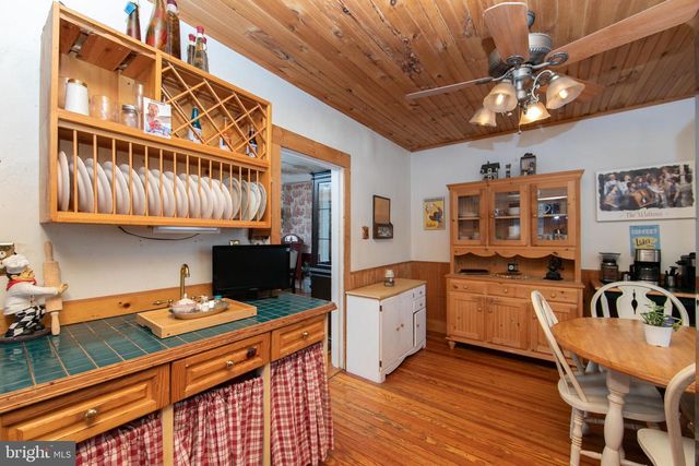 218 N WARWICK RD, Magnolia, NJ 08049
