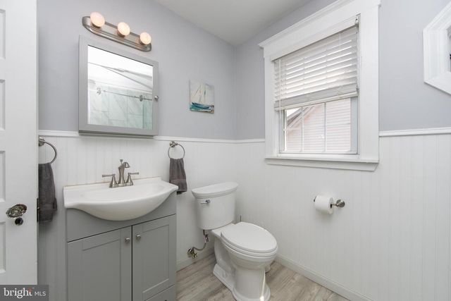 218 N WARWICK RD, Magnolia, NJ 08049