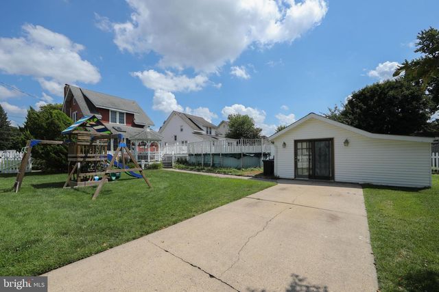 218 N WARWICK RD, Magnolia, NJ 08049
