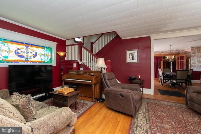 218 N WARWICK RD, Magnolia, NJ 08049