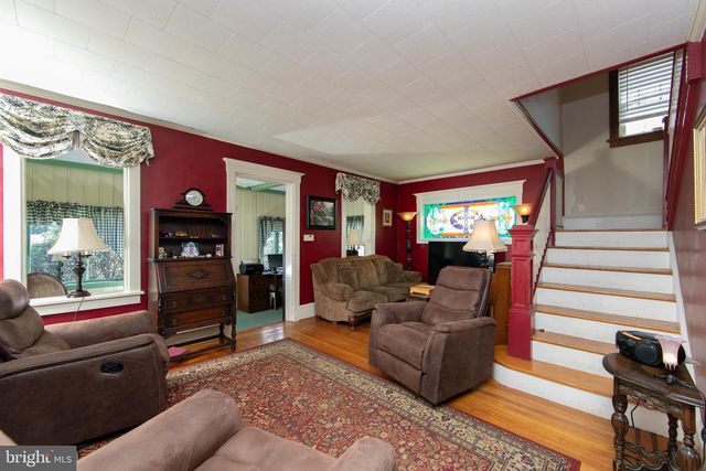 218 N WARWICK RD, Magnolia, NJ 08049