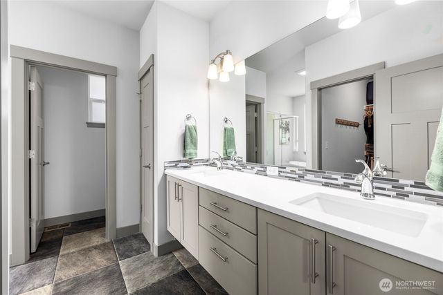 1216 Brookstone Drive, Bellingham, WA 98229