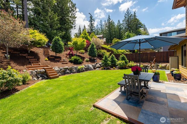 1216 Brookstone Drive, Bellingham, WA 98229