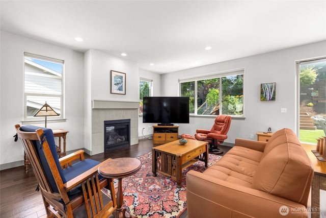 1216 Brookstone Drive, Bellingham, WA 98229