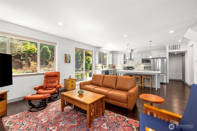 1216 Brookstone Drive, Bellingham, WA 98229