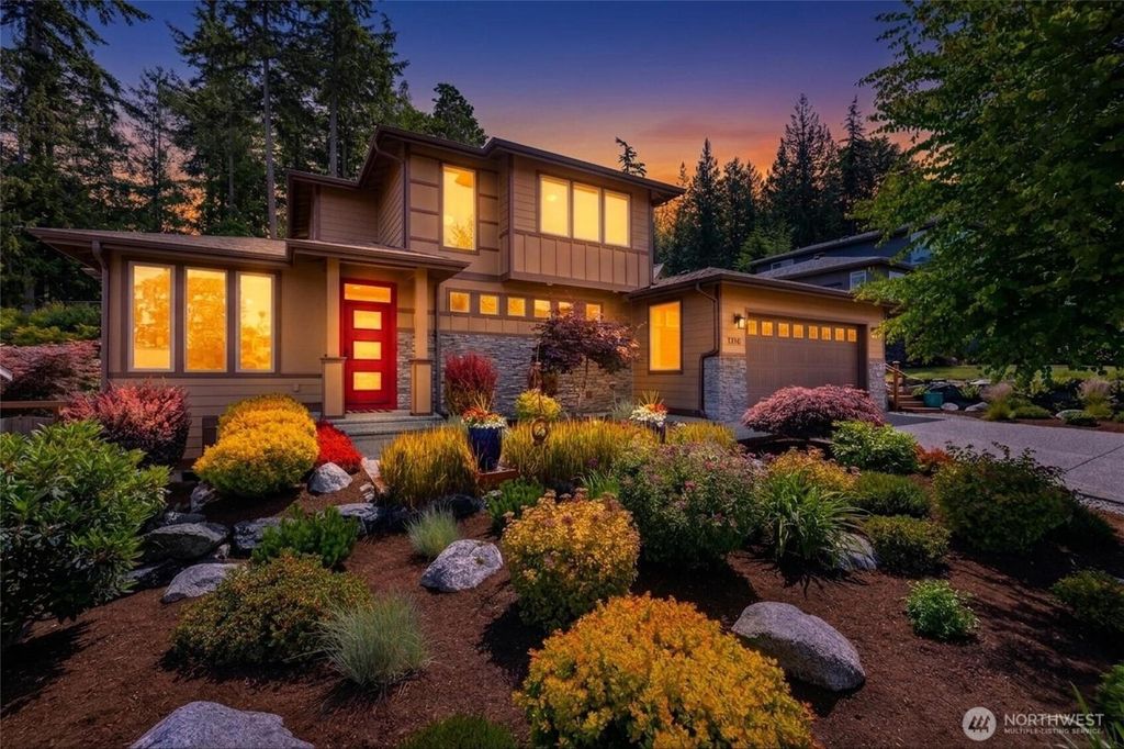 1216 Brookstone Drive, Bellingham, WA 98229