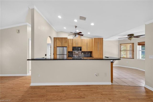 6890 Circle DR, Fort Myers, FL 33905